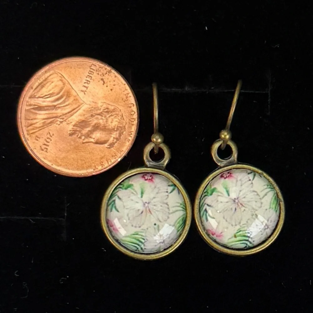 Aged brass tone floral butterfly setting pierced dangle earrings